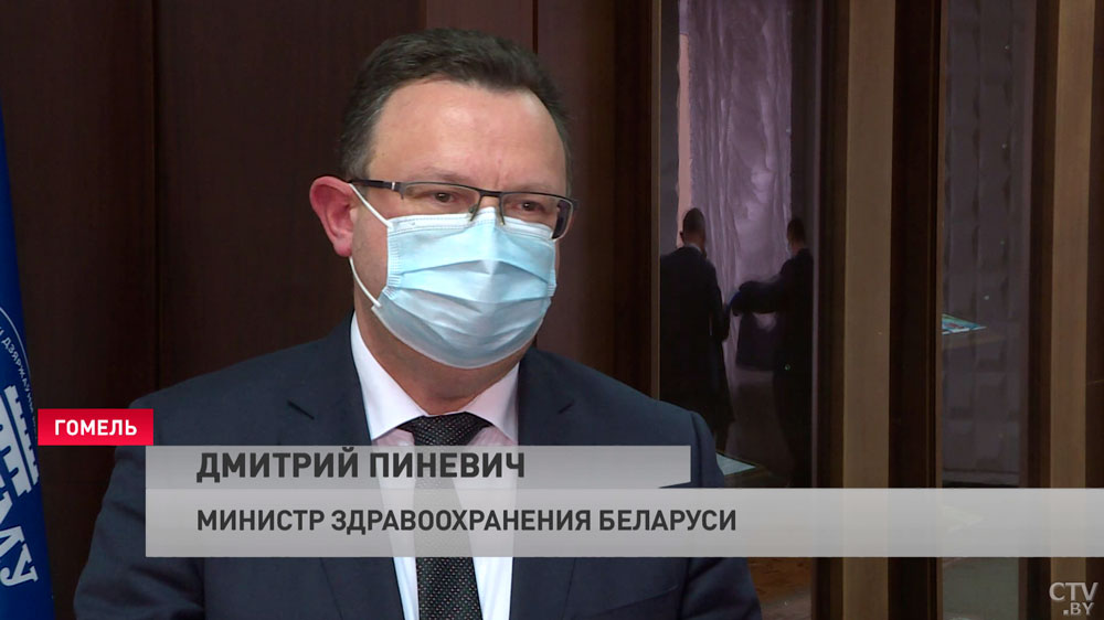 «Работать средним медперсоналом в ходе обучения». О чём попросили Пиневича студенты Гомельского медуниверситета?-4