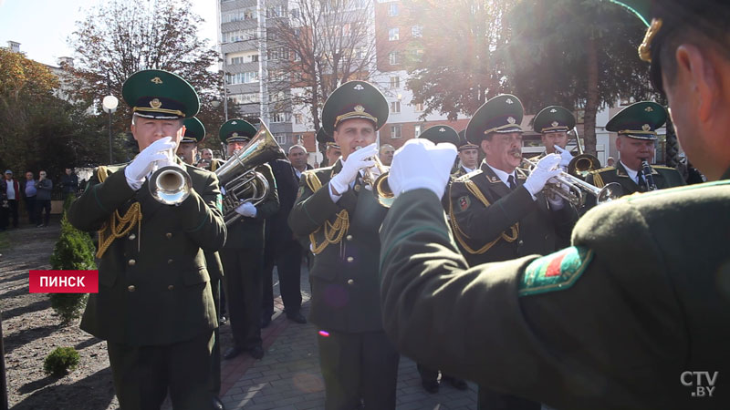 «Это некая мечта». В Пинске появилась скульптура «Пограничникам всех поколений»-1