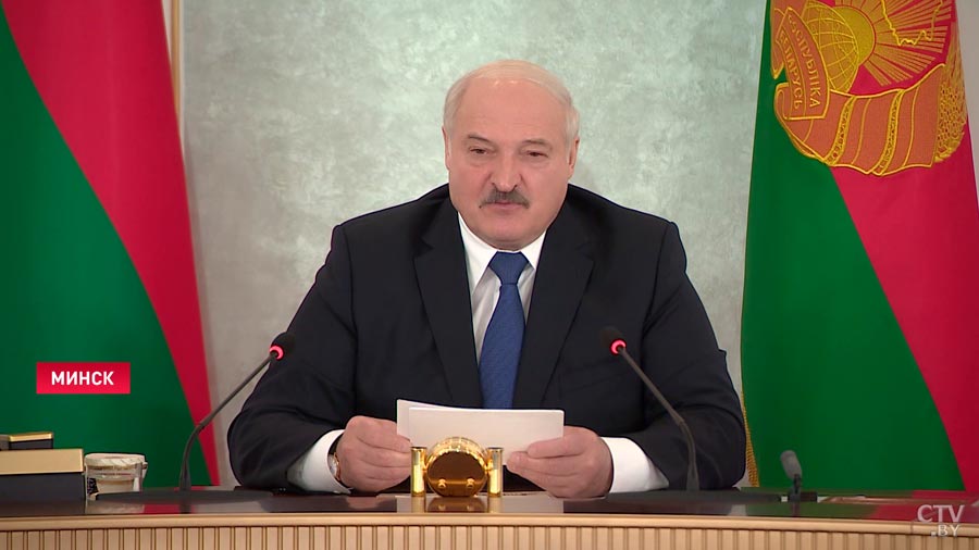 Александр Лукашенко: в Беларуси огромный пласт айтишников, которые не просто ПО разрабатывают, а создают конечные продукты-1