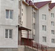 В Логойском районе почти достроили дом на 52 квартиры. Что осталось сделать?