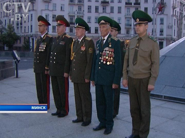 В Минске в память о жертвах июня 1941 провели траурный митинг 