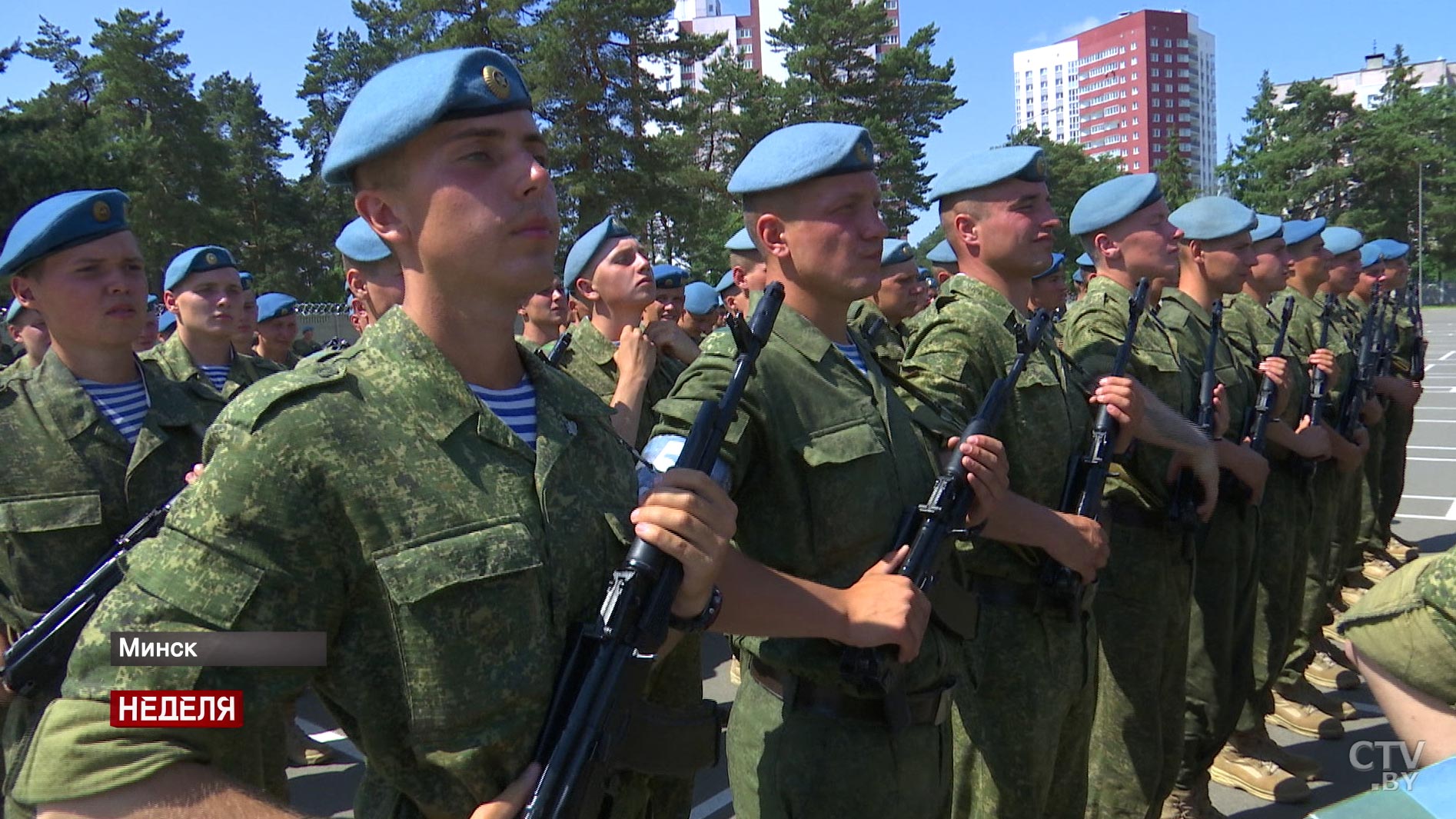 «Я думала, что будет очень тяжело»: как девушки-военнослужащие готовятся к параду на День Независимости-22