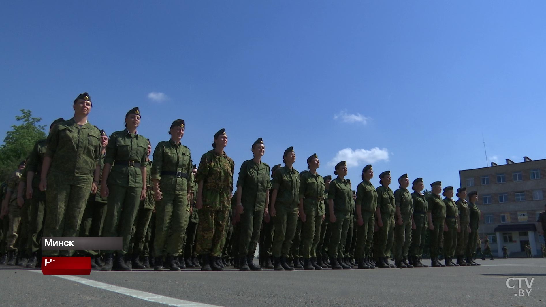 «Я думала, что будет очень тяжело»: как девушки-военнослужащие готовятся к параду на День Независимости-10