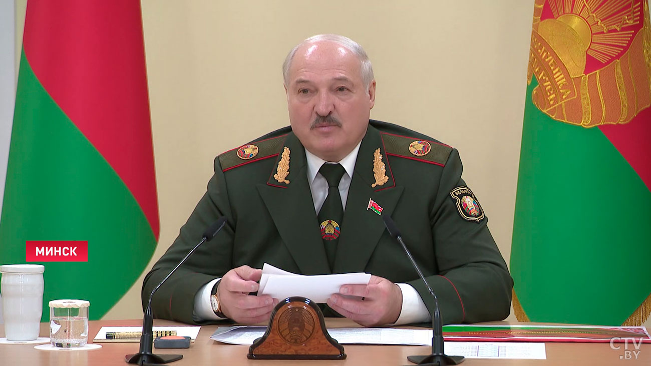 «Мы поняли, какая должна быть у нас армия». Подробности визита Лукашенко в военное ведомство-7 «Мы поняли, какая должна быть у нас армия». Подробности визита Лукашенко в военное ведомство-7
