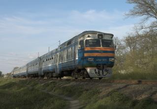 46-летний мужчина погиб под колёсами поезда в Речицком районе 