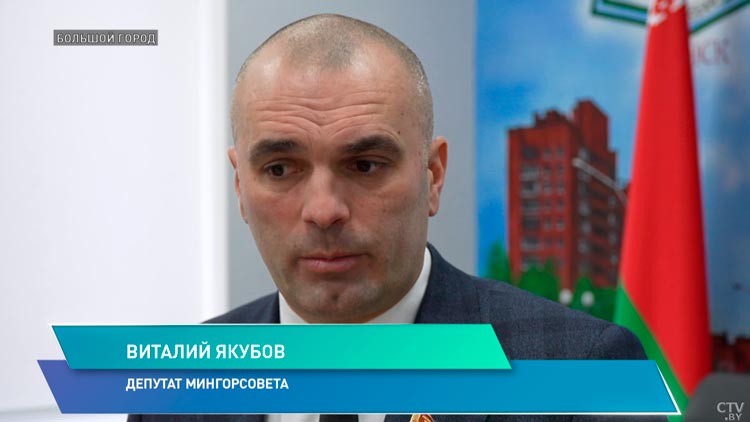 Если надо, за свой счёт выполнит просьбы бабушек установить скамейку. Поговорили с депутатом Виталием Якубовым-7 Если надо, за свой счёт выполнит просьбы бабушек установить скамейку. Поговорили с депутатом Виталием Якубовым-7