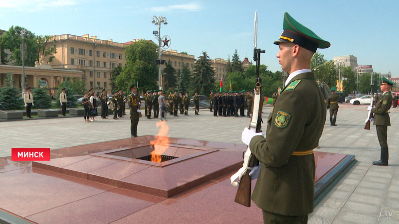 «Мы особо славим героев». Президент поздравил пограничников с профессиональным праздником-4