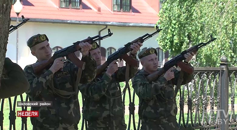 «Он может забыть мой День рождения, а День пограничника не забудет никогда»-49