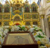 С этого дня начинались свадьбы. Православные верующие отмечают праздник Покрова Пресвятой Богородицы