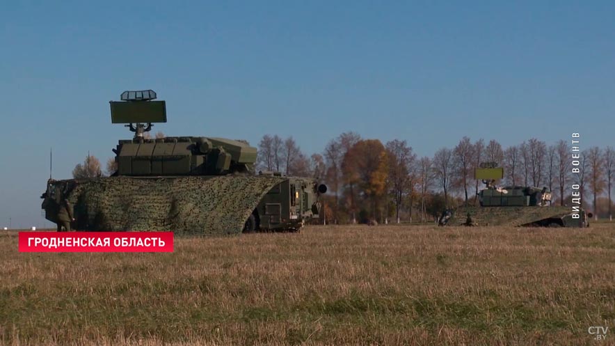 Акцент на борьбу с беспилотниками и отражение ракетного удара. Под Островцом завершился полевой выход зенитного полка-7