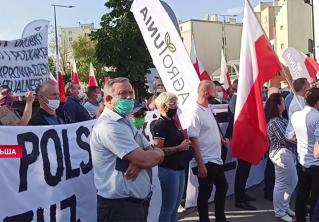 В Польше протестуют против нового закона о защите животных