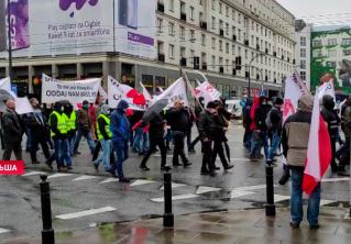 Сотни польских фермеров вышли на протесты в Варшаве