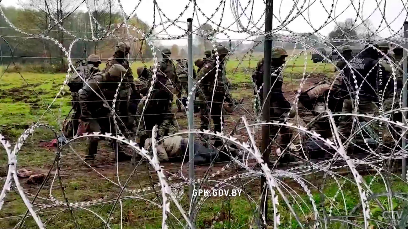 Полчаса лежали под дулами автоматов. Что произошло с афганскими мигрантами в Польше?-4