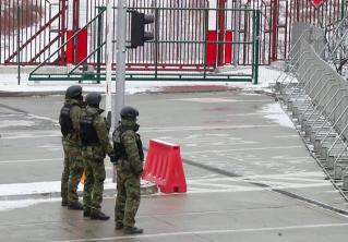 Польский политик назвал солдат, охраняющих границу с Беларусью, «сворой собак». Ему грозит суд Польский политик назвал солдат, охраняющих границу с Беларусью, «сворой собак». Ему грозит суд
