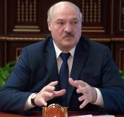 Александр Лукашенко: ситуация непростая, нам пытаются сейчас всё больше подсунуть экономических проблем в стране