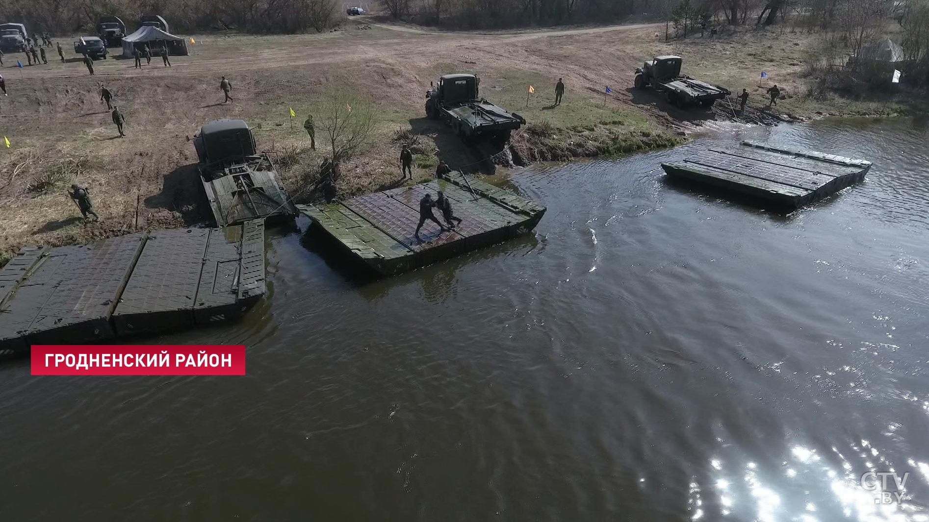 Собрать паром, переправить технику. Как военные понтонёры со всей страны соревнуются на Немане-30