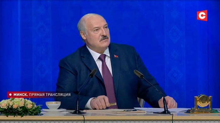 Лукашенко заявил, что повышать платежи за ЖКУ более чем на 5 долларов не планируется