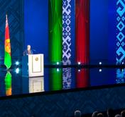 Лукашенко дал совет беглым: домой, кайтесь и становитесь на колени!
