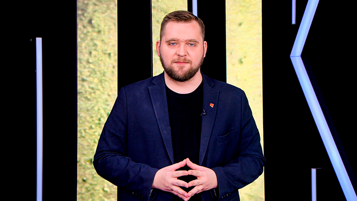 Азарёнок: «Не зря майдан начинался с того, что голая феминистка спилила крест в Киеве»