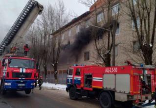 Пожар в Минске. В общежитии на Тухачевского загорелся утеплитель