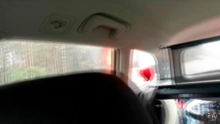 На трассе M1 полыхала фура. Сгорели кабина и прицеп-4