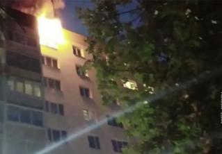На проспекте Пушкина квартира горела открытым пламенем