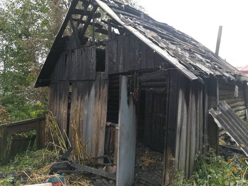 В Городке на пожаре в чужой бане погибла женщина-4