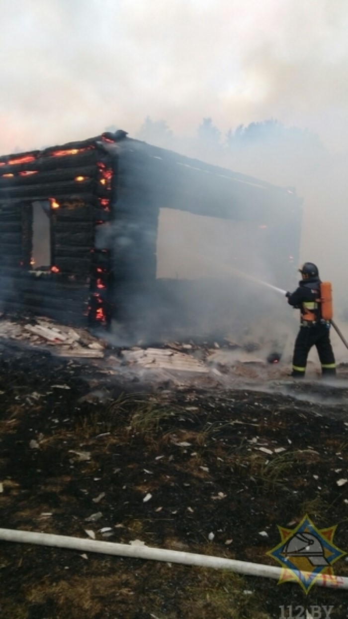 На пожаре в Глубокском районе мужчина погиб в чужом доме-4