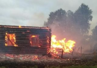 На пожаре в Глубокском районе мужчина погиб в чужом доме