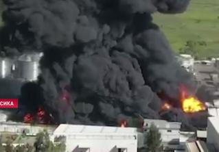 В Мексике произошёл крупный пожар на трёх промышленных предприятиях