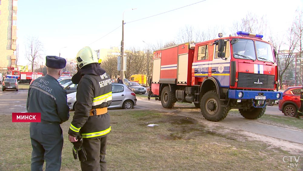 В многоэтажке на Захарова произошло возгорание-4