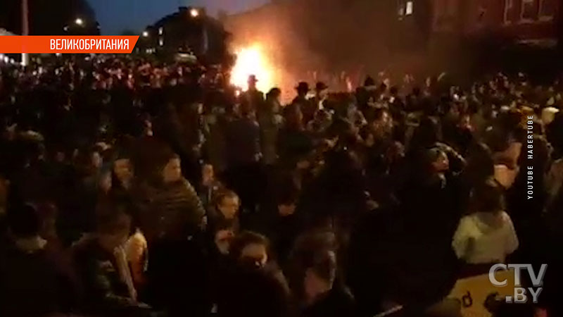 В Лондоне при пожаре в жилом доме сгорели почти 20 квартир, 10 серьёзно повреждены