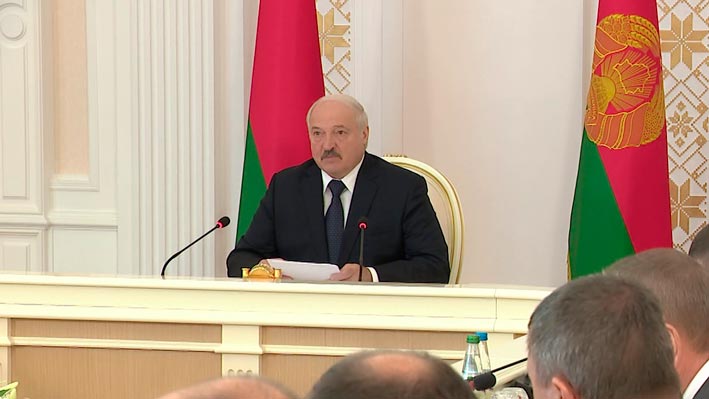 Лукашенко о новых подходах к общественной безопасности: «Никаких излишеств быть не должно, и я никогда на это не пойду»