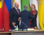 Александр Лукашенко вручил президенту Казахстана Нурсултану Назарбаеву орден Дружбы народов