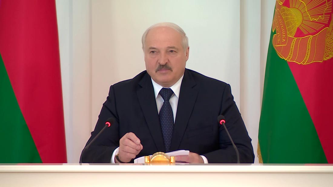 «Это уже последняя инстанция». Лукашенко поручил не перегружать суды проблемами экономического характера