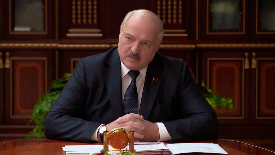 Лукашенко: идёт чемпионат мира. Я что-то не заметил там наших футболистов. Или я просто плохо наблюдаю?