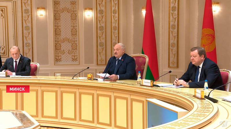 Лукашенко – губернатору Алтайского края: мы открыты для предметного разговора и ждём от вас встречных предложений-4