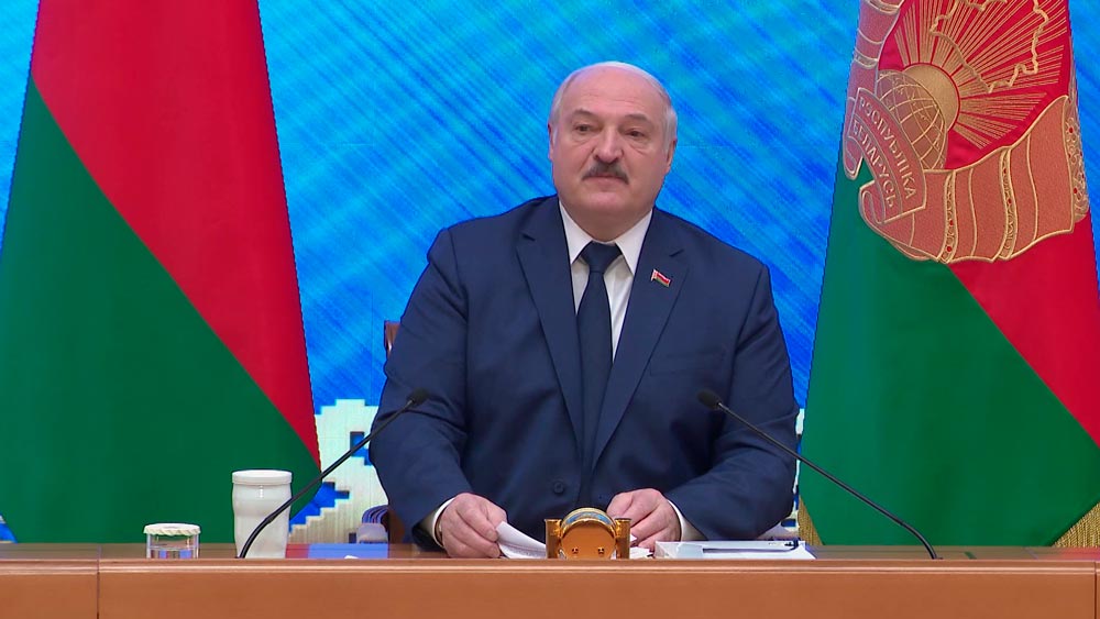 Александр Лукашенко: «У нас нет другого выбора, мы должны быть среди лидеров»
