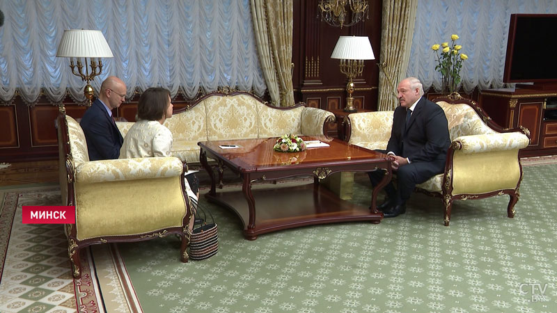 Александр Лукашенко встретился с руководством Украины. Турчинов поблагодарил Президента Беларуси