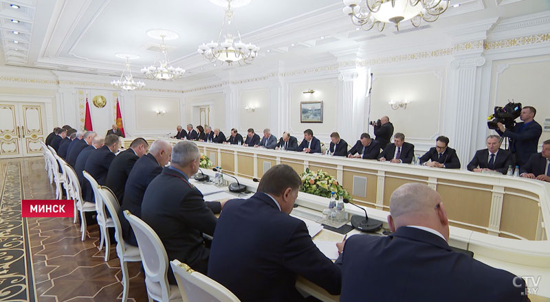 «Нет элементарного порядка». Президент требует от губернаторов чёткий план действий по проведению посевной-3
