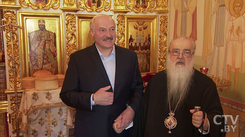 Александр Лукашенко и митрополит Филарет вместе поздравили белорусский народ с Воскресением Христовым 