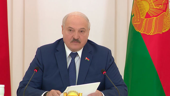«Вы что думаете, народ будет молчать?» Лукашенко недоволен ценовой политикой на автомобили в Беларуси