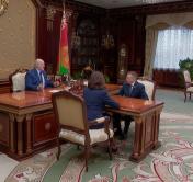 «Подумайте, как вы там приложите свои усилия». Лукашенко поручил главе «Белоруснефти» обратить внимание на гомельский регион «Подумайте, как вы там приложите свои усилия». Лукашенко поручил главе «Белоруснефти» обратить внимание на гомельский регион