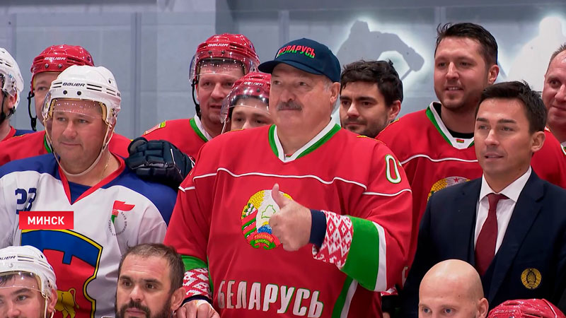 Хоккей с Первым. Команда Лукашенко победила на старте республиканских любительских соревнований