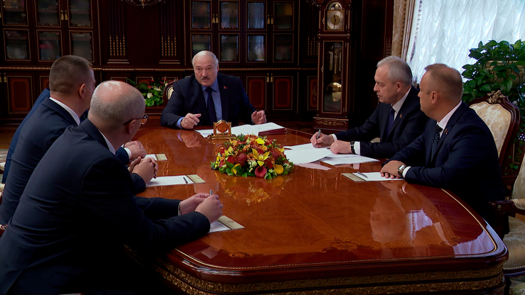 Лукашенко: Россия – близкое, родное нам государство. Но конкуренцию никто не отменял