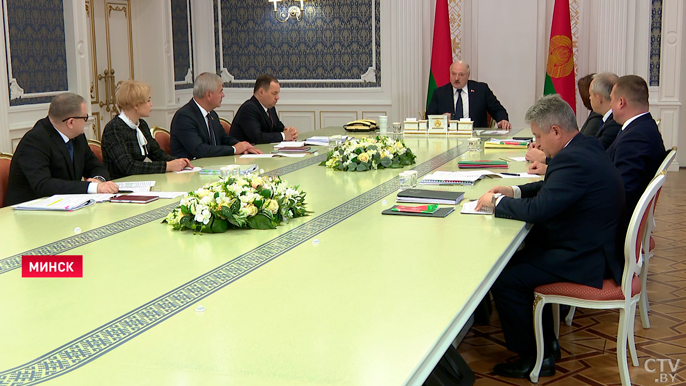 Лукашенко: наши министры могут работать в правительстве любой страны. И будут лидерами в этом плане-7 Лукашенко: наши министры могут работать в правительстве любой страны. И будут лидерами в этом плане-7