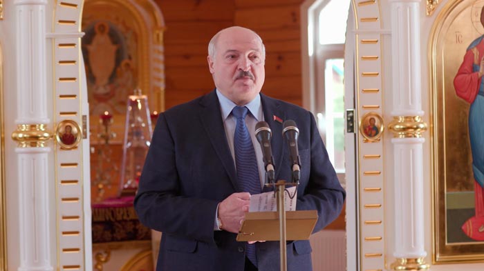 Александр Лукашенко на Пасху: принято отмечать этот светлый праздник в кругу родных и близких друзей
