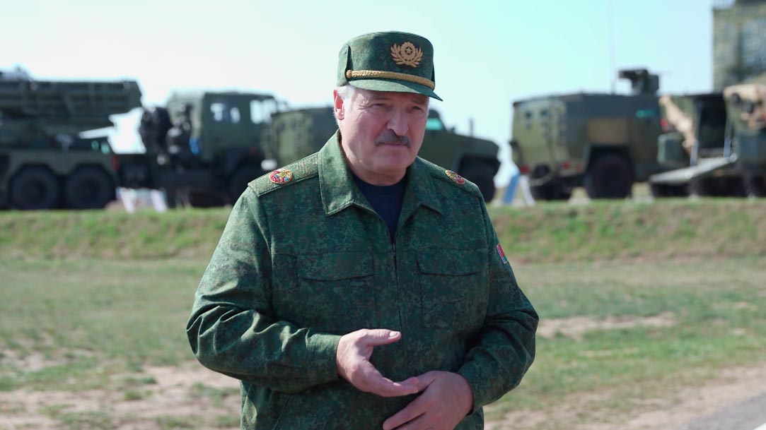 Лукашенко рассказал, когда между Беларусью и Россией будут сняты ограничения на проезд автомобилей