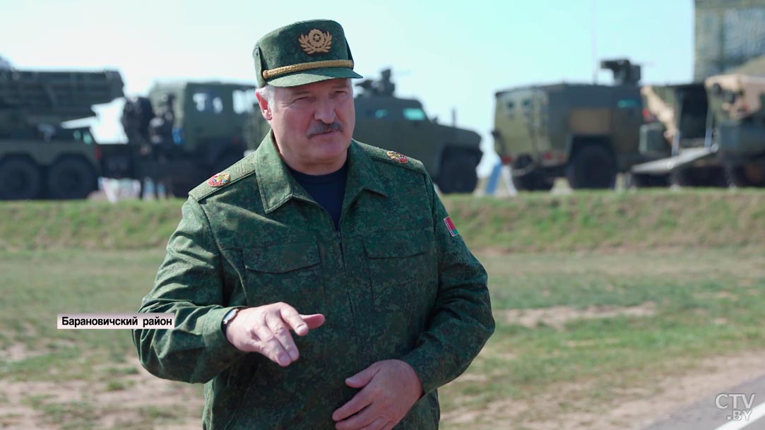 Лукашенко рассказал, когда между Беларусью и Россией будут сняты ограничения на проезд автомобилей-4