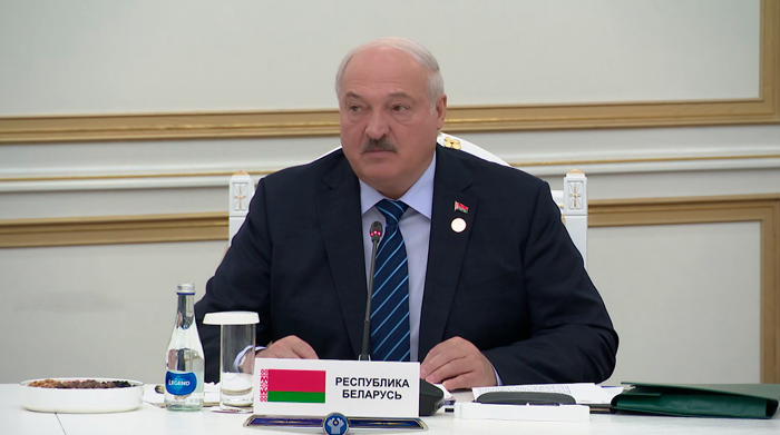 Лукашенко на саммите СНГ: когда-нибудь вы захотите помочь детям, а вас за это объявят в международный розыск